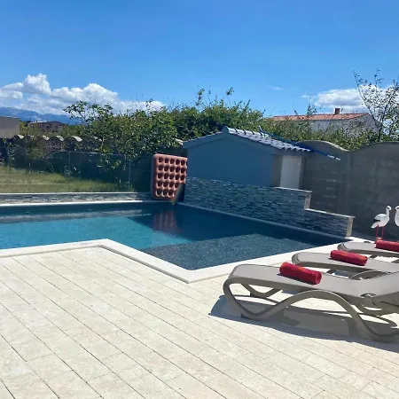 Apartment Croliday With Pool Nin *