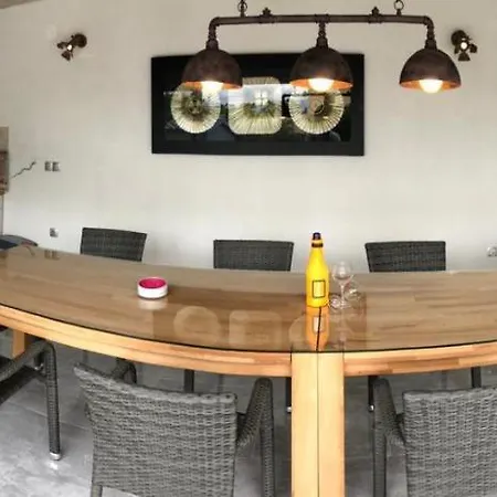 Apartment Croliday With Pool Nin Vrsi