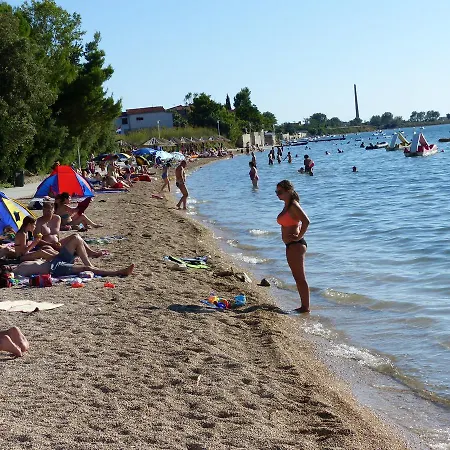 Croliday With Pool Nin Vrsi