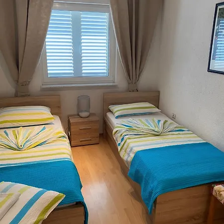 Maki With New Pool Nin * Vrsi