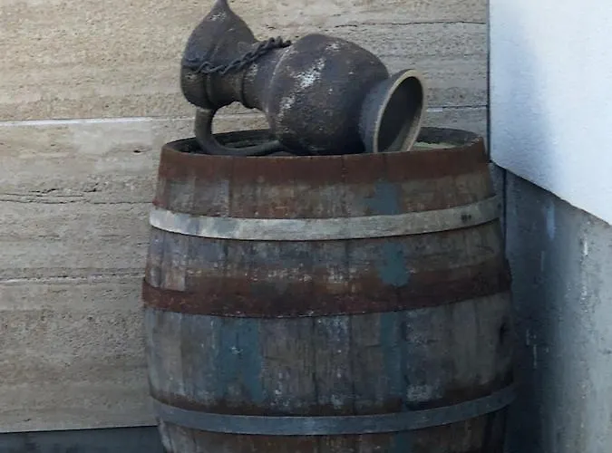 Maki With New Pool Nin شقة